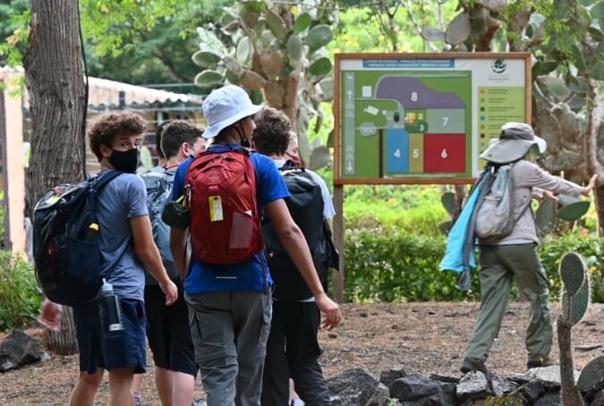 students-conservation-wildlife-ecuador