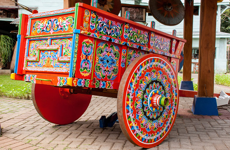 painted-oxcart-costa-rica